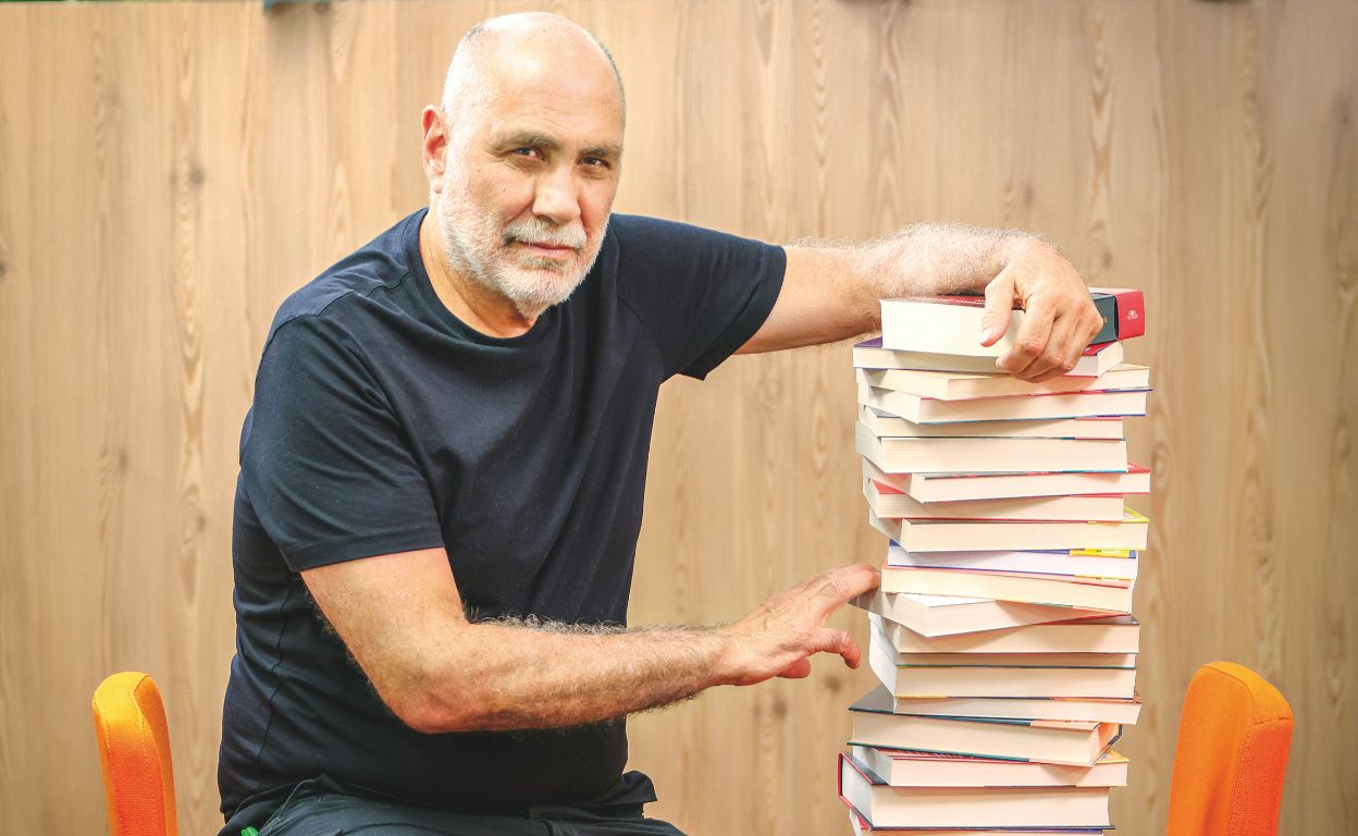Guillermo Arriaga: «Las fortunas de EE.UU. se formaron a partir de la esclavitud y el exterminio» 